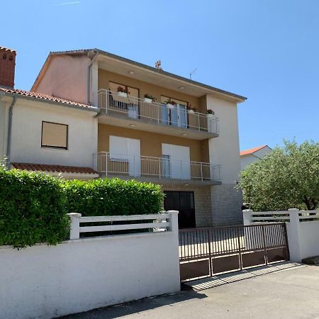 Apartment Bilic プーラ エクステリア 写真